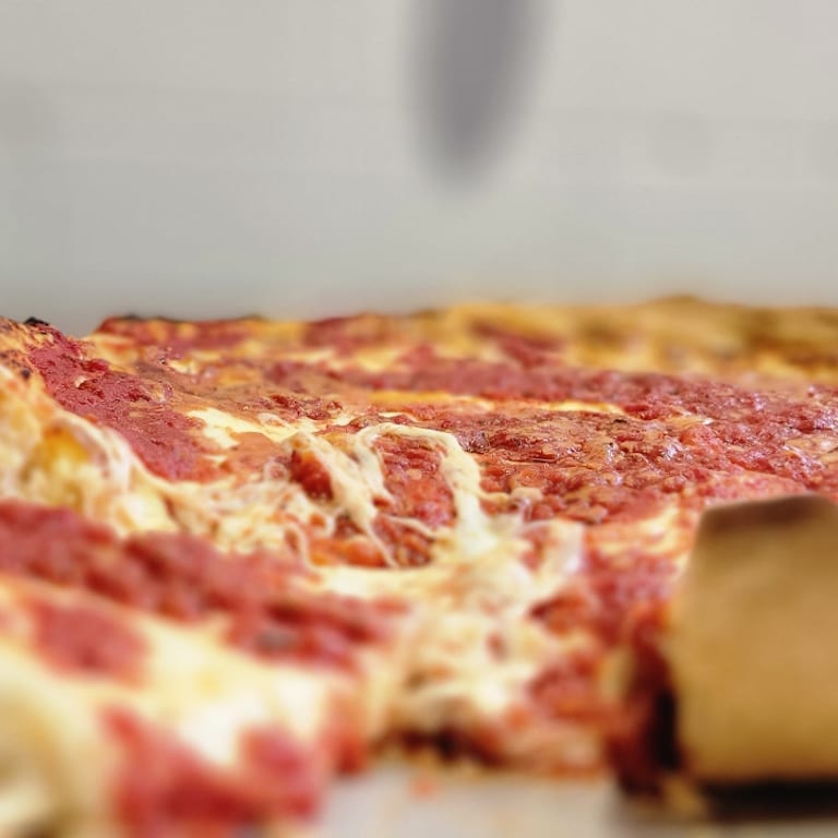 Wing It: Pizza Joint's Famous Wings